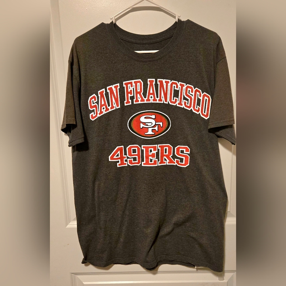 San Francisco 49ers Football Graphic Tee. Grey, Black, Red, White with Team Logo